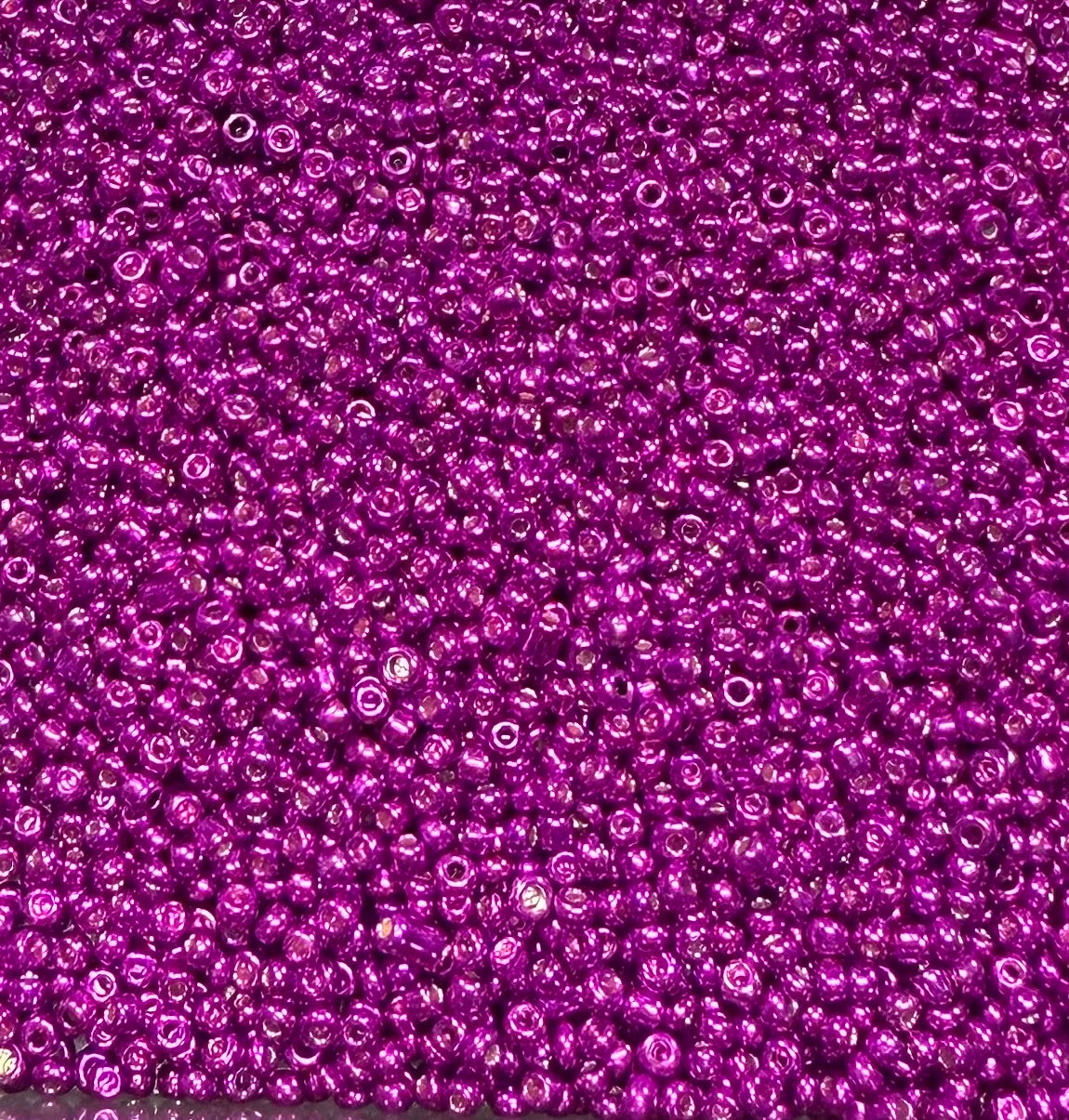 Fuchsia (8/0)