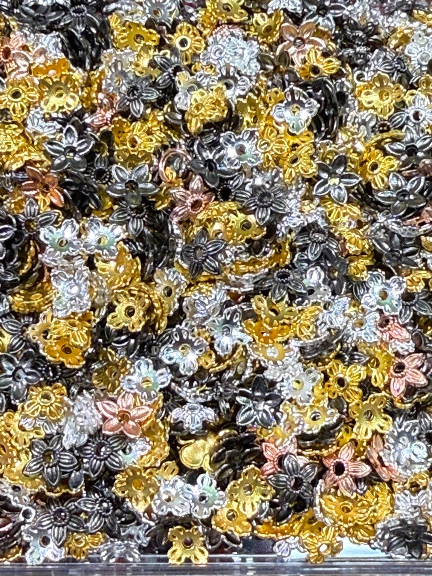 Bead caps mixed (8mm)