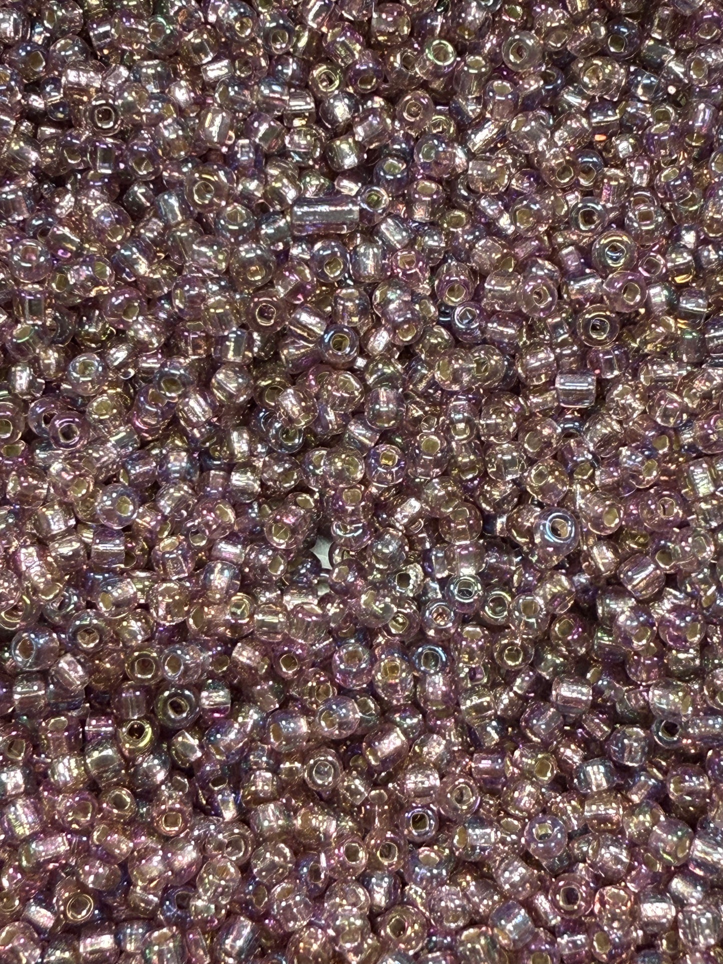 Pink/purple iridescent (8/0)