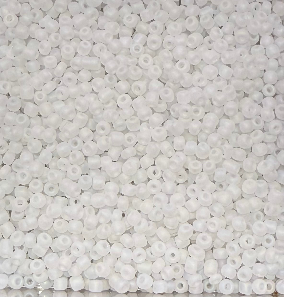 Frosted White (6/0)