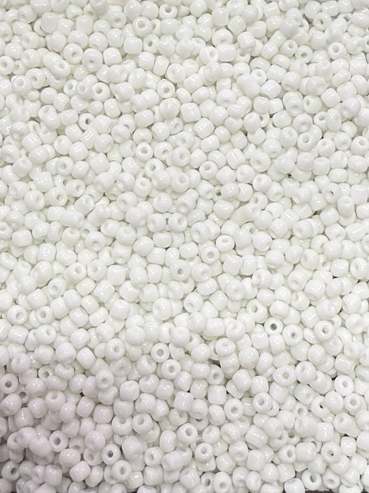 Solid White (8/0)